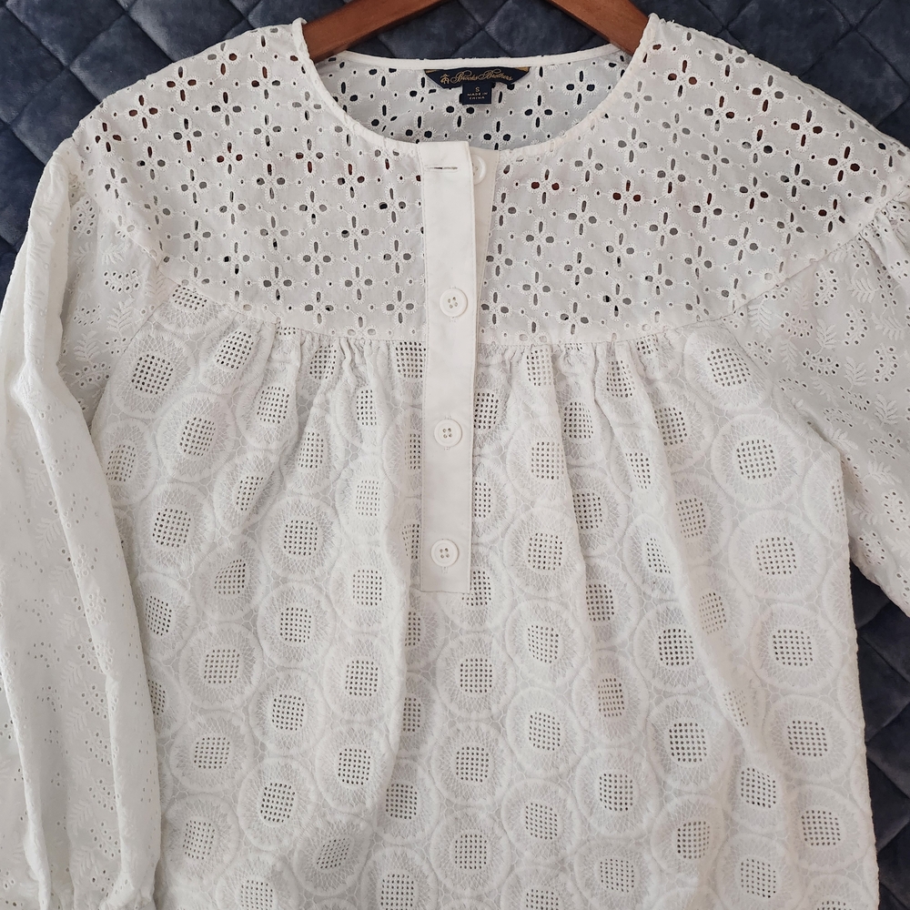 Brooks Brothers White Eyelet Women's Top